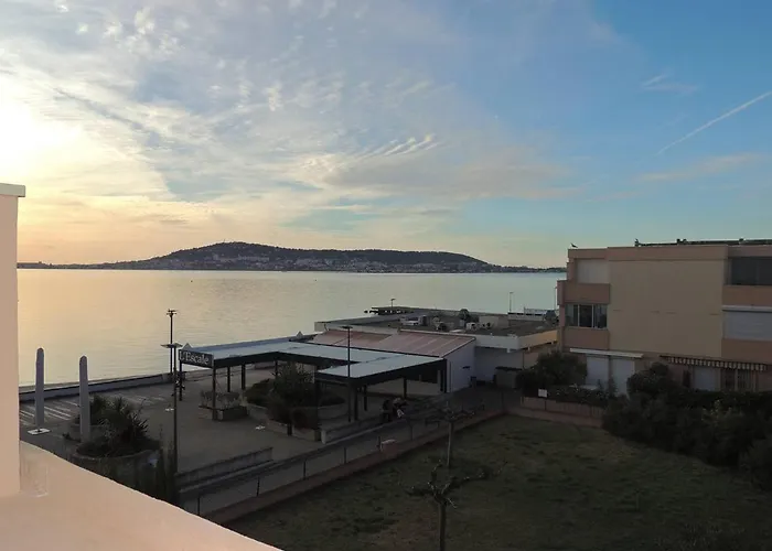 T2 Agreable Pres De L'etang De Thau Et Thermal, Balcon, Wi-fi, Lave-linge, Bien Equipe, - Fr-1-571-32 *