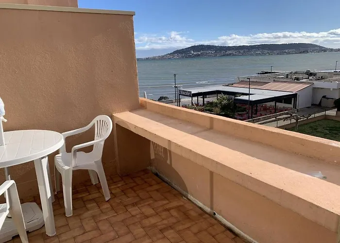 T2 Agreable Pres De L'etang De Thau Et Thermal, Balcon, Wi-fi, Lave-linge, Bien Equipe, - Fr-1-571-32 *